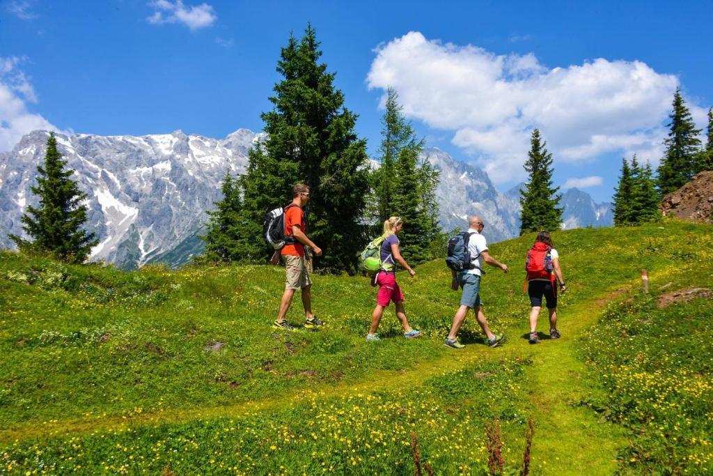 Hotel Lohningerhof Maria Alm am Steinernen Meer Ngoại thất bức ảnh